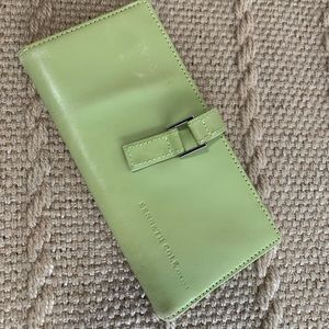 Kenneth Cole wallet